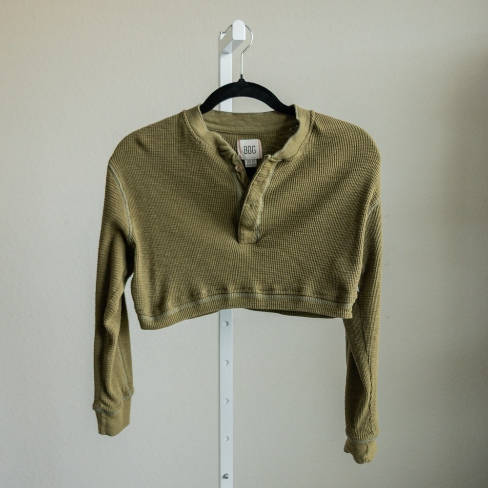 BDG Danny Cropped Boy Henley Top | XS - Picture 2 of 3